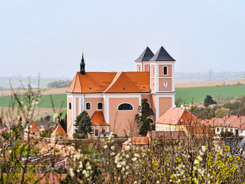 Pozořice, kostel Nanebevzetí Panny Marie
